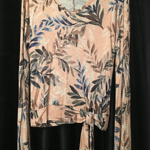 NWT Democracy thermal tropical top Large - Picture 3 of 13